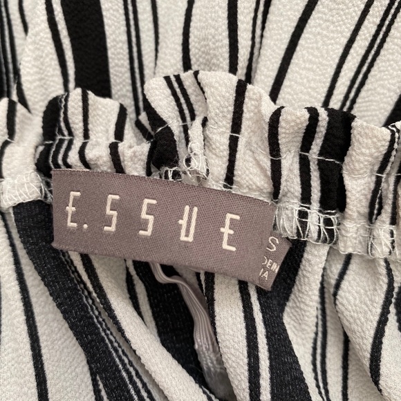 ESSUE Black White Striped Off Shoulder Romper - Picture 5 of 6